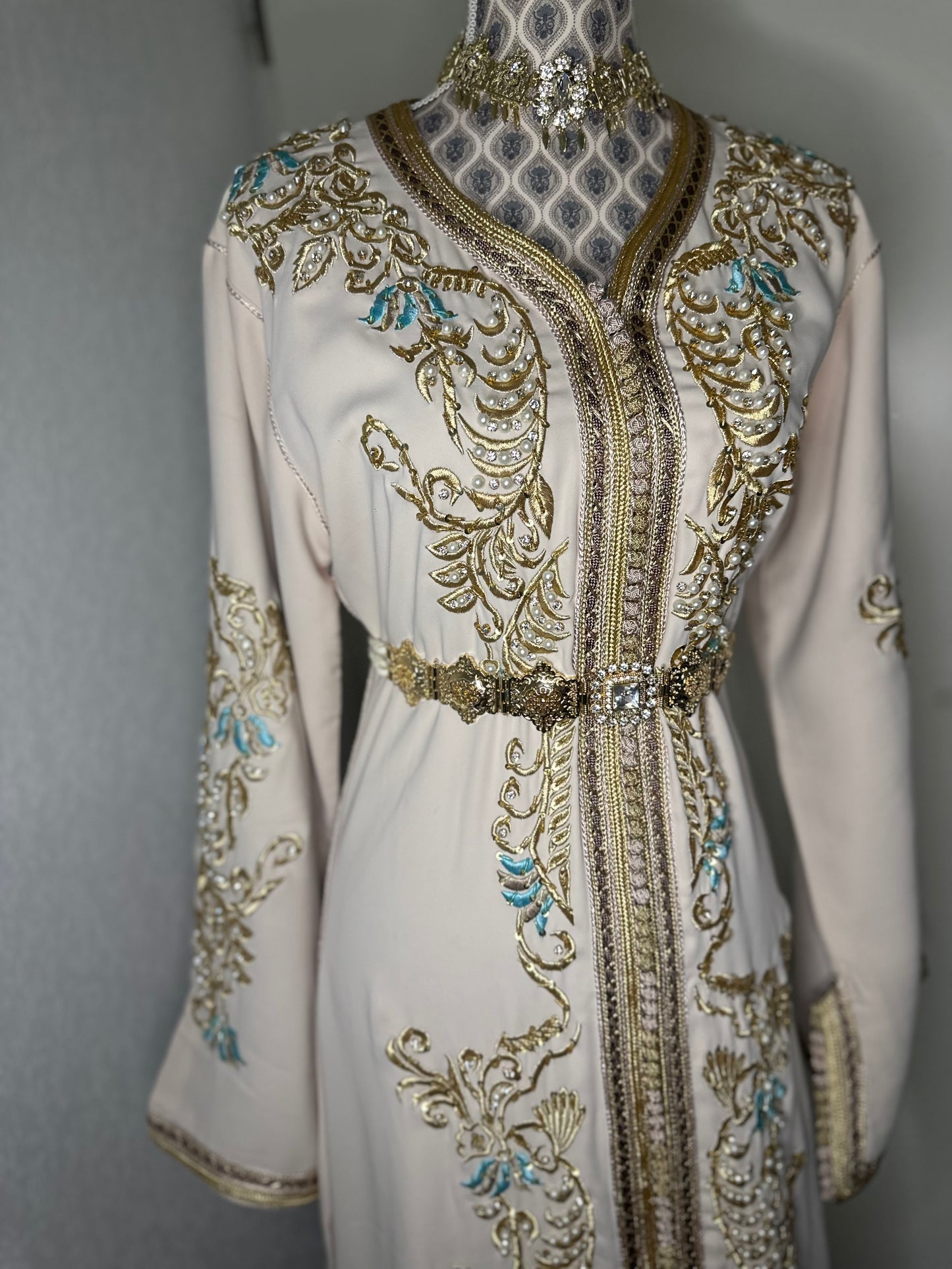 Caftan sirène « Nacre d’Orient »